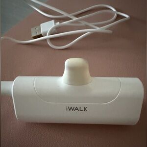 iWALK Small Portable Charger 4500mAh. Compatible with iPhone 14, 13, 12 & more!